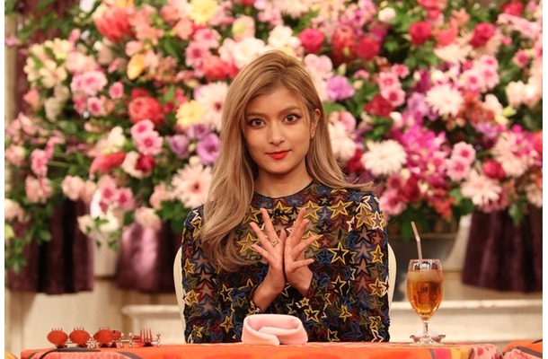 ローラ