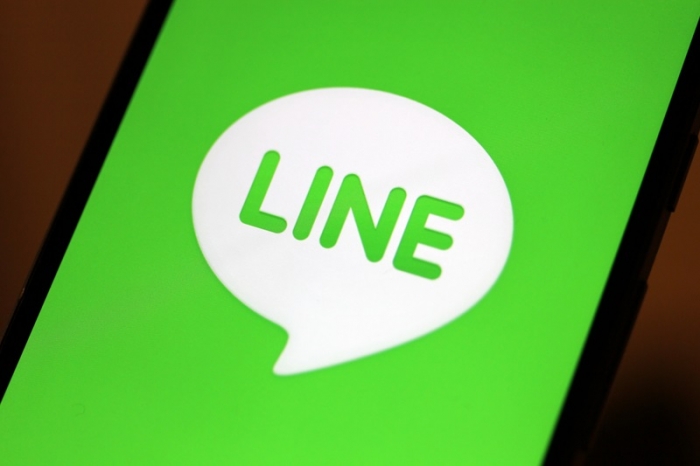 デニス line